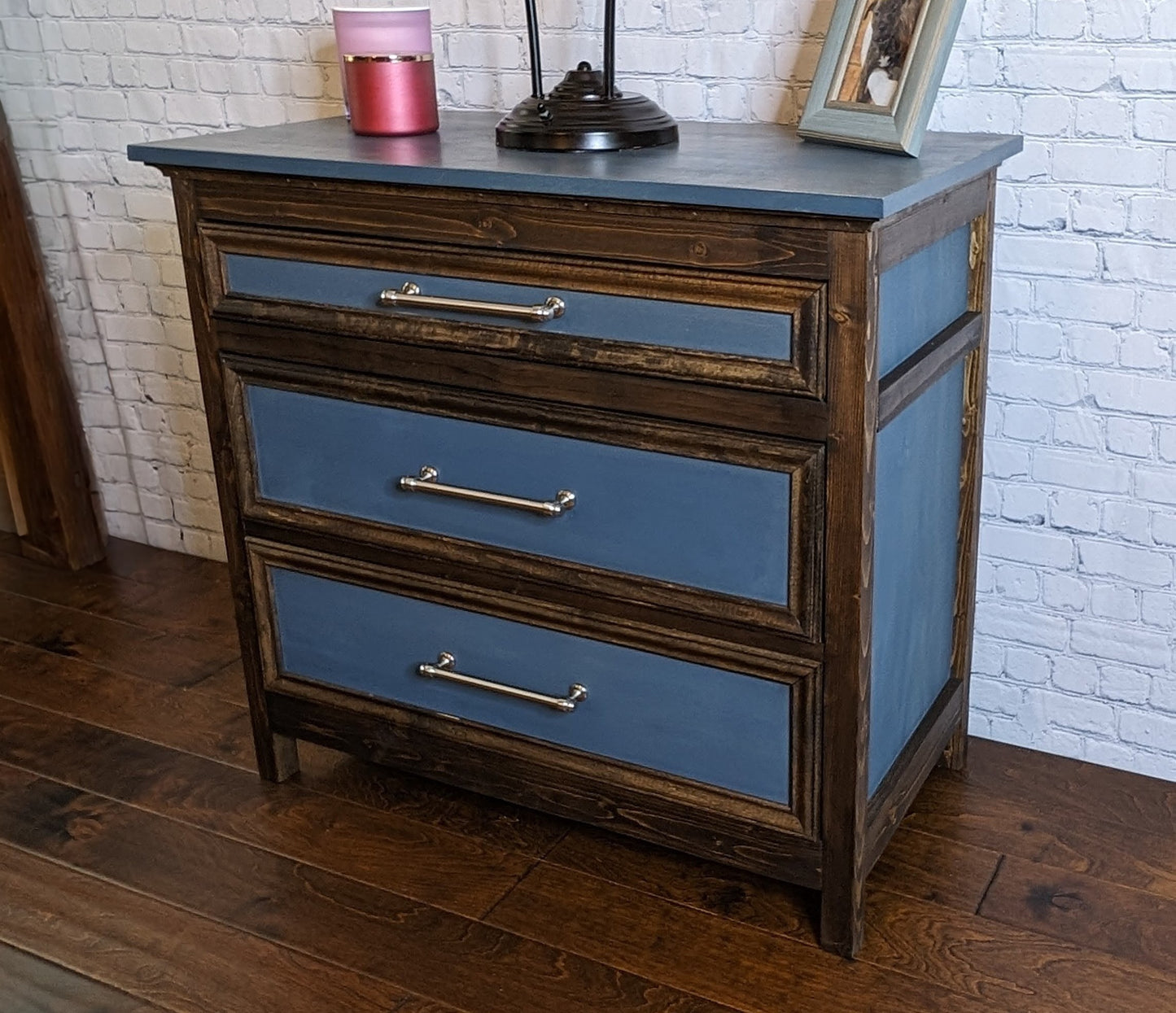 Richmond Nightstand